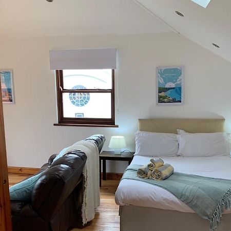 Penthouse 3 - Spacious Harbourside Apartment With Stunning Sea Views Penzance Luaran gambar